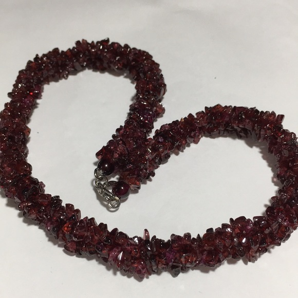 GEMS EN VOGUE GARNET ROUND NECKLACE - Picture 8 of 8